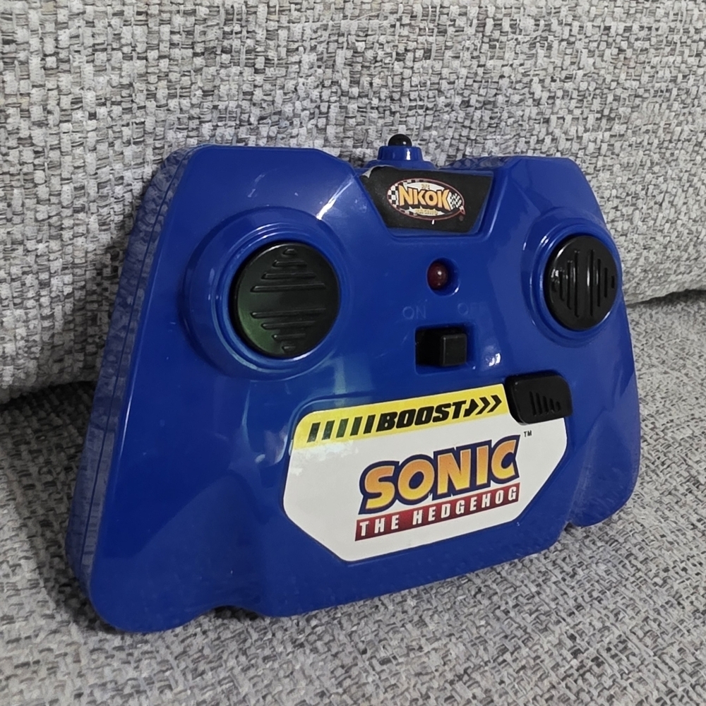 Sonic The Headgehog Blue Racing Car Toy - Picture 10 of 11